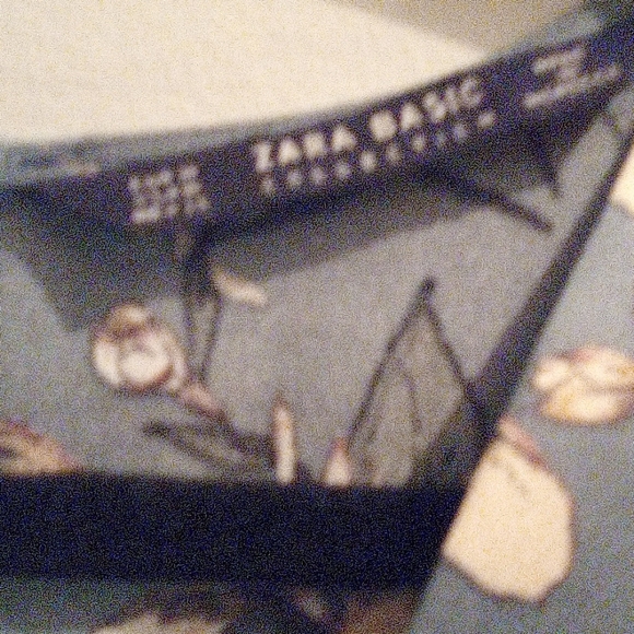 One piece - Picture 3 of 3